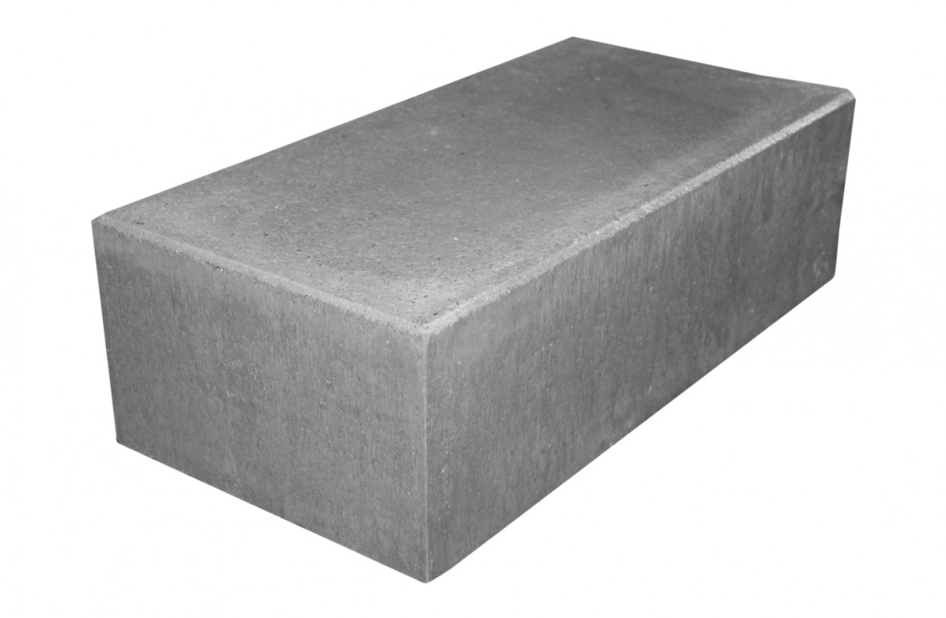 Kaptajn brie nul brutalt Trappetrin 110,45 kr pr stk. 30x60x18 cm i grå beton.