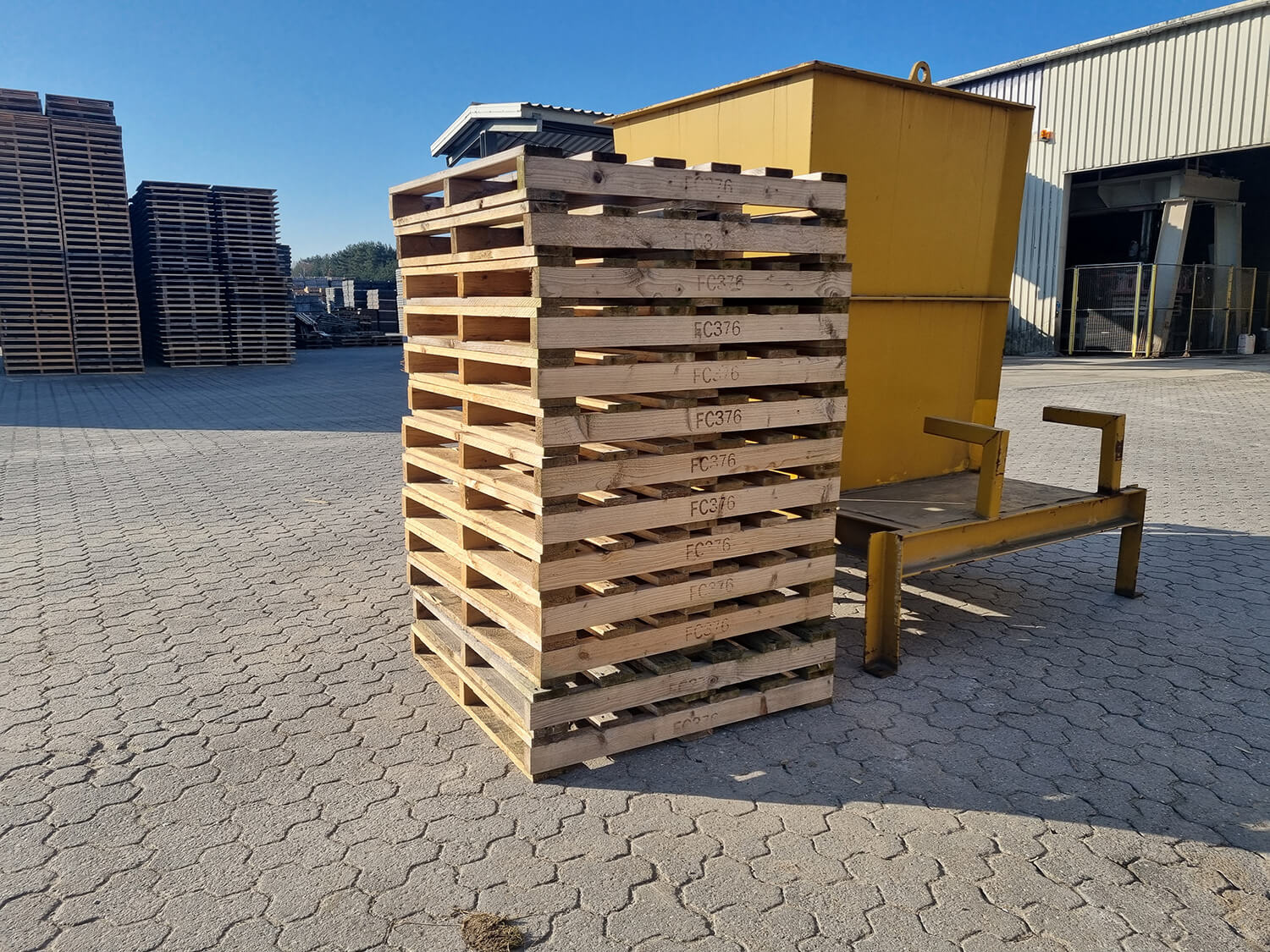 Returpaller fra FC Beton