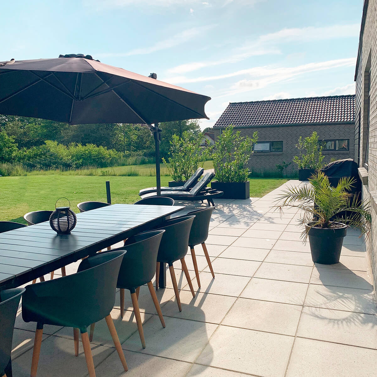 Belægningssten og fliser til terrasse og indkørsel – gør det selv vejledning