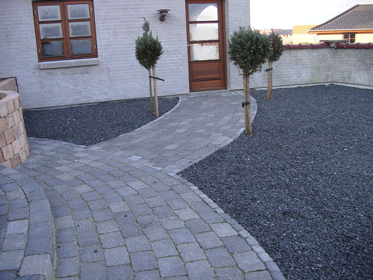 Granitskærver fra FC Beton