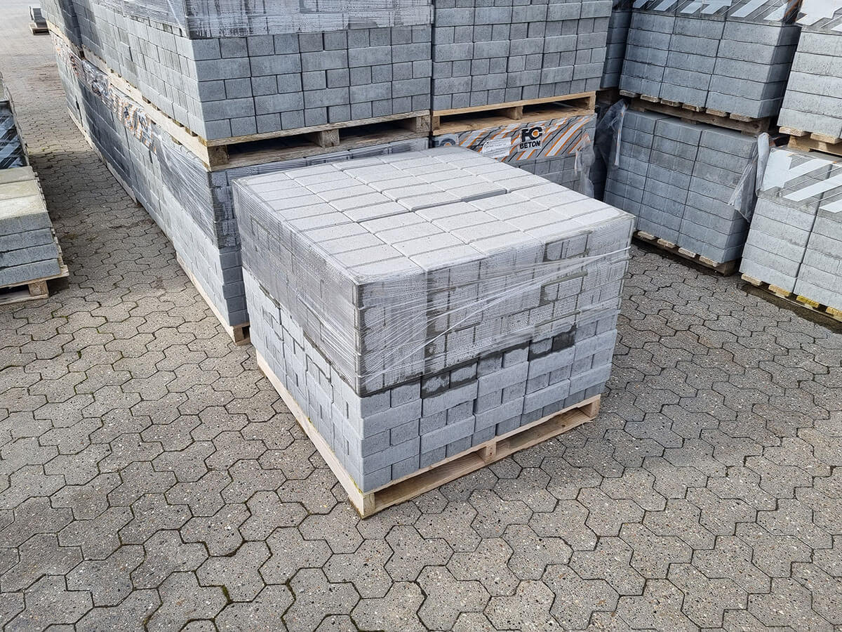 Hollændersten fra FC Beton