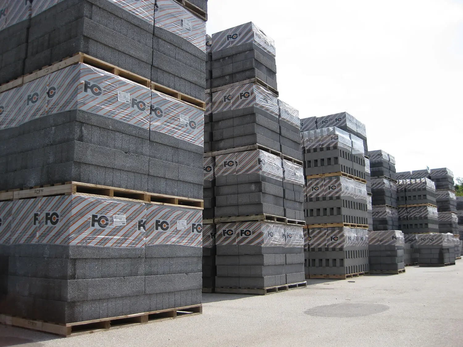 Lecablokke fra FC Beton – stærke blokke til byggeri og fundament