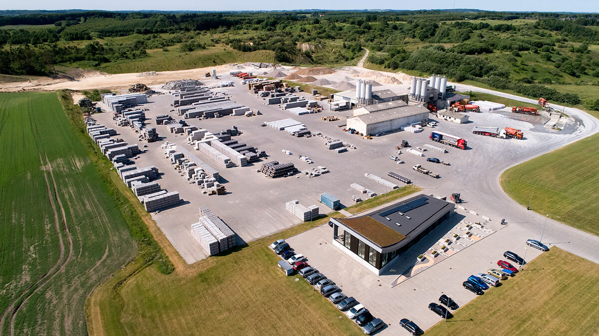 FC Beton i Aalborg – produktion af betonfliser, blokke og færdigbeton i Nordjylland