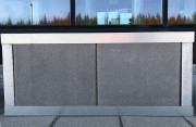 Plantekasse med 2x2 havefliser Plantekasse med 2x2 havefliser