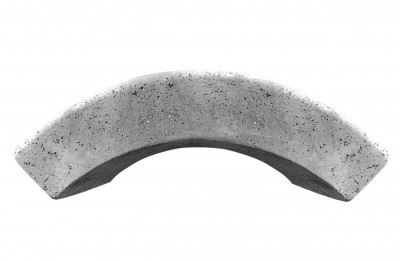 Radiuskantsten i størrelsen 12/15 med 0,5m radius 0,5 m 12/15 radiuskantsten