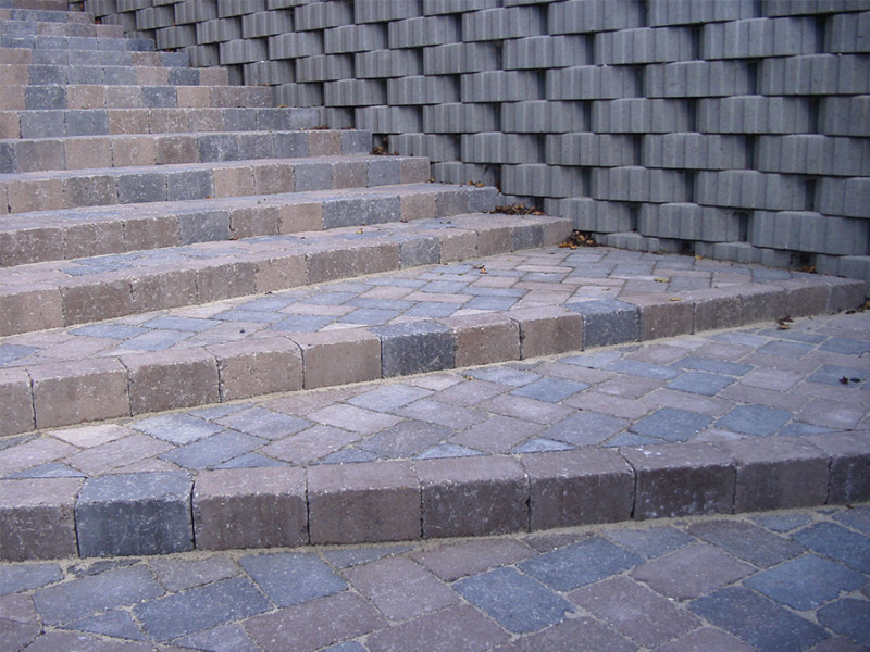 FÃ¥ inspiration til brug af havefliser og belægningssten i haven Ideer til ny indkørsel